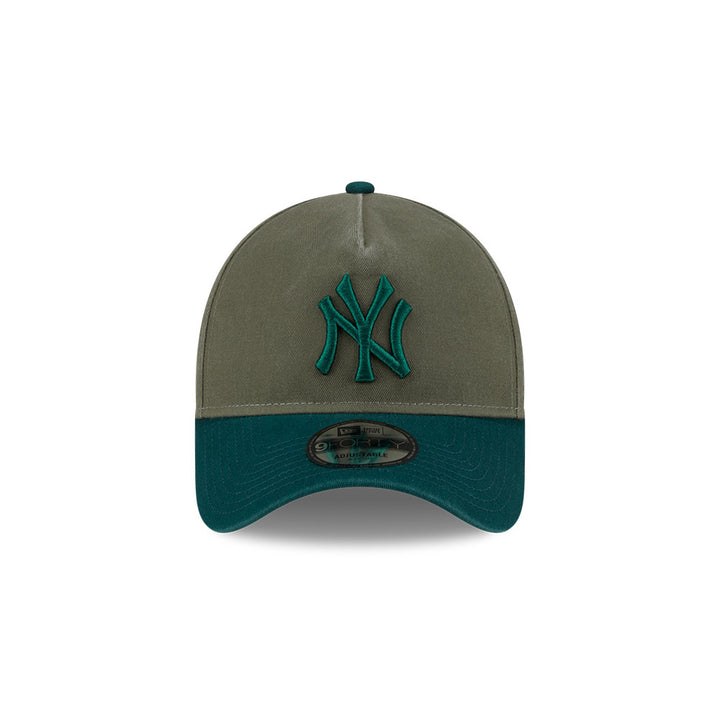 New Era หมวกรุ่น NEW YORK YANKEES SHADE WASH 2-TONE DARK GREEN VISOR NEW OLIVE 9FORTY AF CAP
