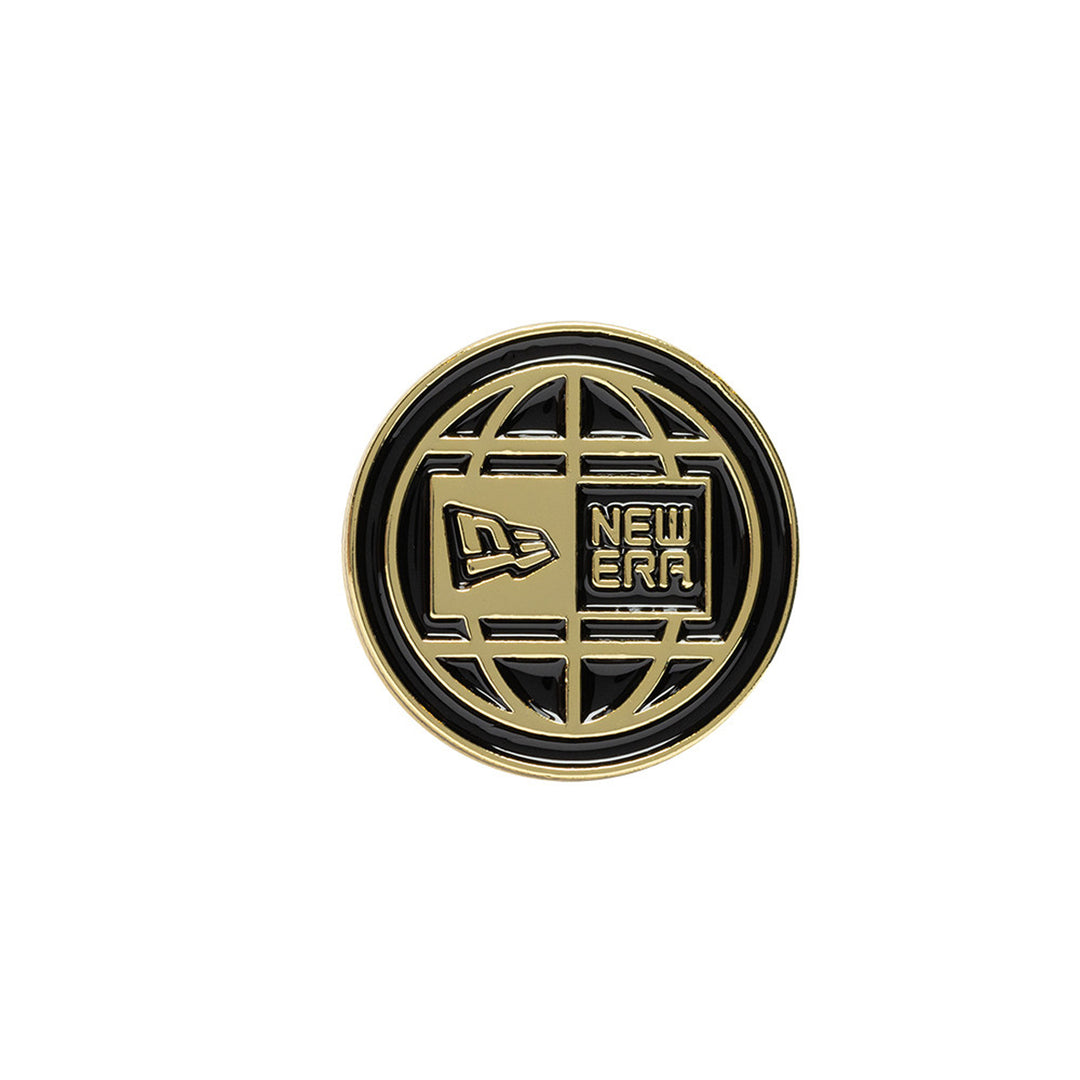 New Era เข็มติดหมวกรุ่น New Era 59FIFTY Day 2025 HQ Circle Logo Black and Gold Pin