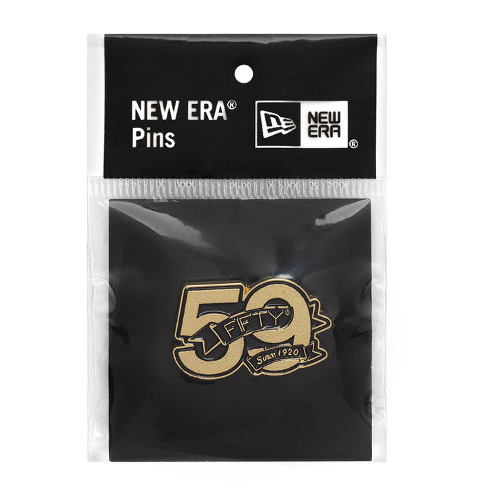 New Era เข็มติดหมวกรุ่น New Era 59FIFTY Day 2025 Banner Logo Black and Gold Pin