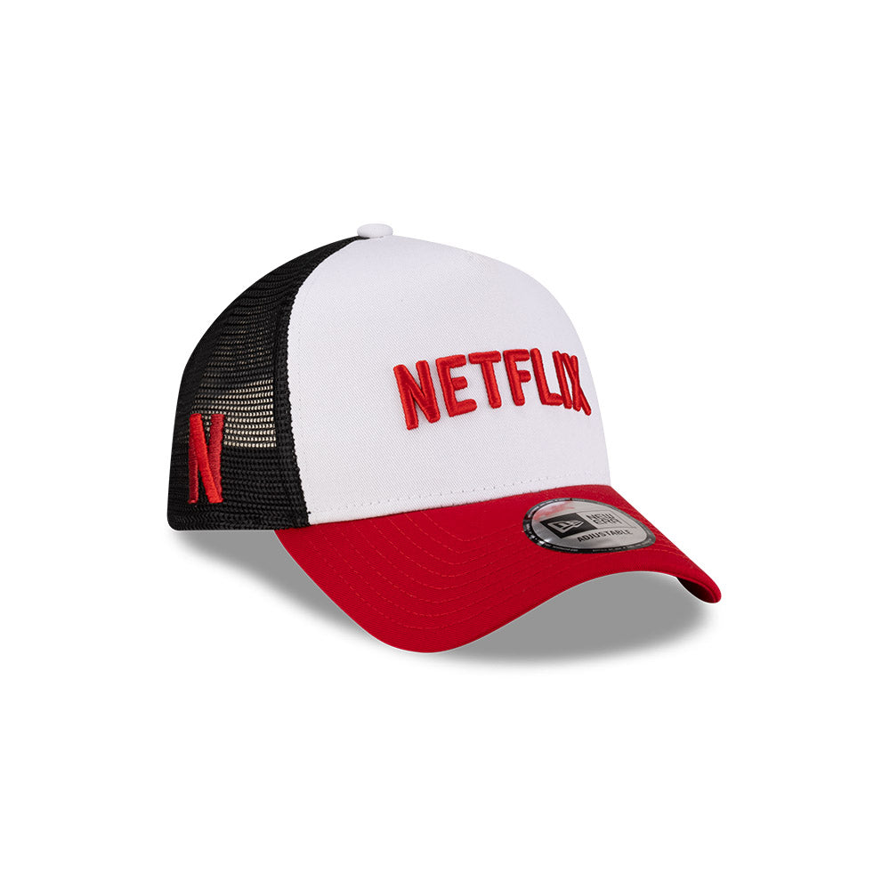 New Era หมวกรุ่น New Era X Netflix Netflix Logo White/ Scarlet 9Forty Trucker Cap