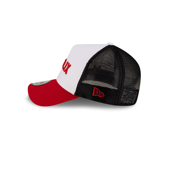 New Era หมวกรุ่น New Era X Netflix Netflix Logo White/ Scarlet 9Forty Trucker Cap
