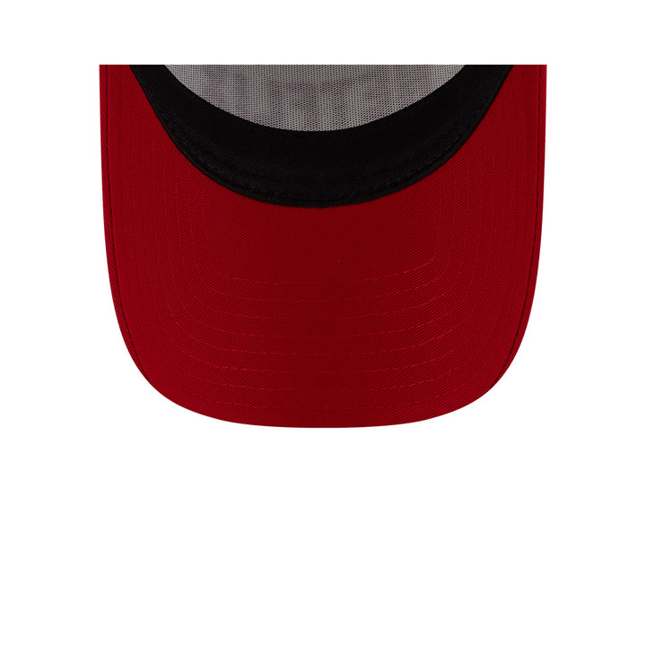 New Era หมวกรุ่น New Era X Netflix Netflix Logo White/ Scarlet 9Forty Trucker Cap
