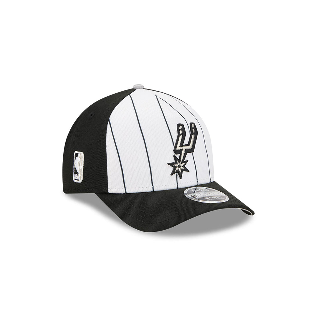 New Era หมวกรุ่น San Antonio Spurs Nba Tip Off Fw25 Black 9Forty M Crown A-Frame Cap