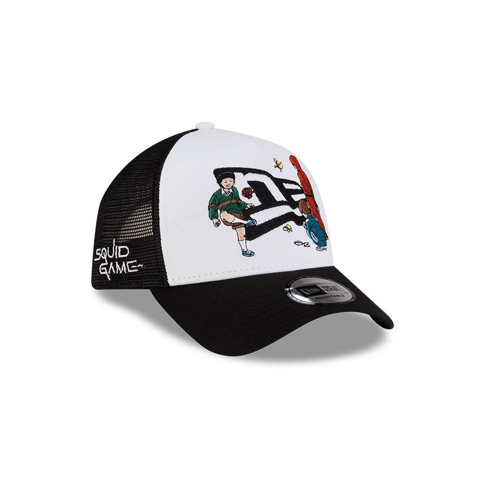 New Era หมวกรุ่น New Era X Netflix Squid Game Black And White 9Forty A-Frame Trucker Cap