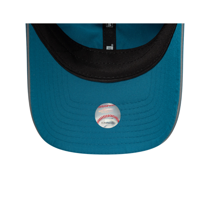 หมวกแก๊ป New Era รุ่น New York Yankees Women Back Cap Pine Needle Green Open Back Cap Cap
