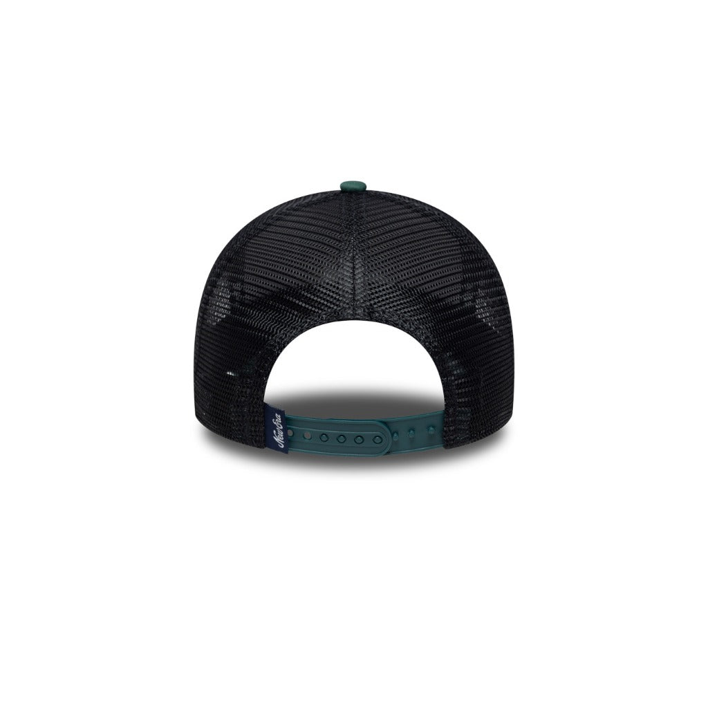 หมวกแก๊ป New Era รุ่น New Era Patch Trucker Pine Needle Green 9Forty E-Frame Trucker Cap