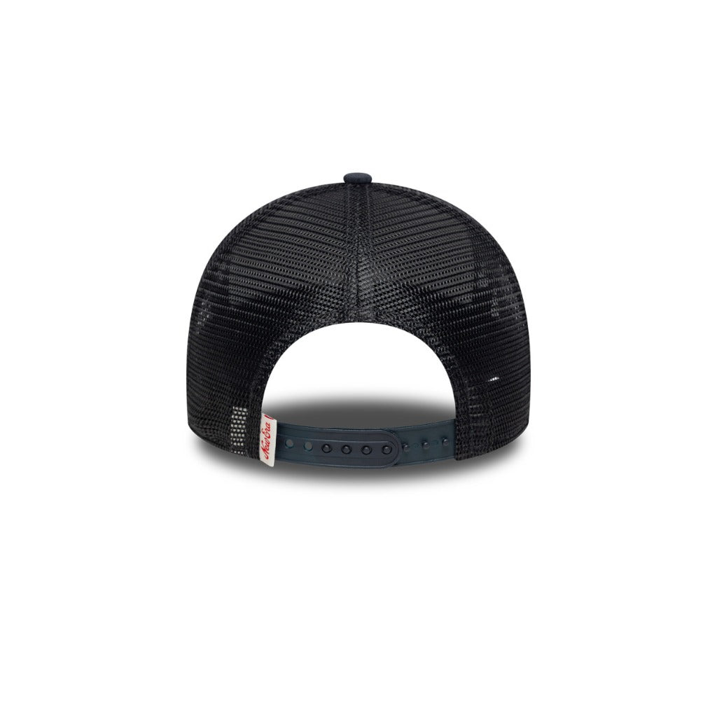 หมวกแก๊ป New Era รุ่น New Era Oval Canvas Distress Navy 9Forty E-Frame Trucker Cap