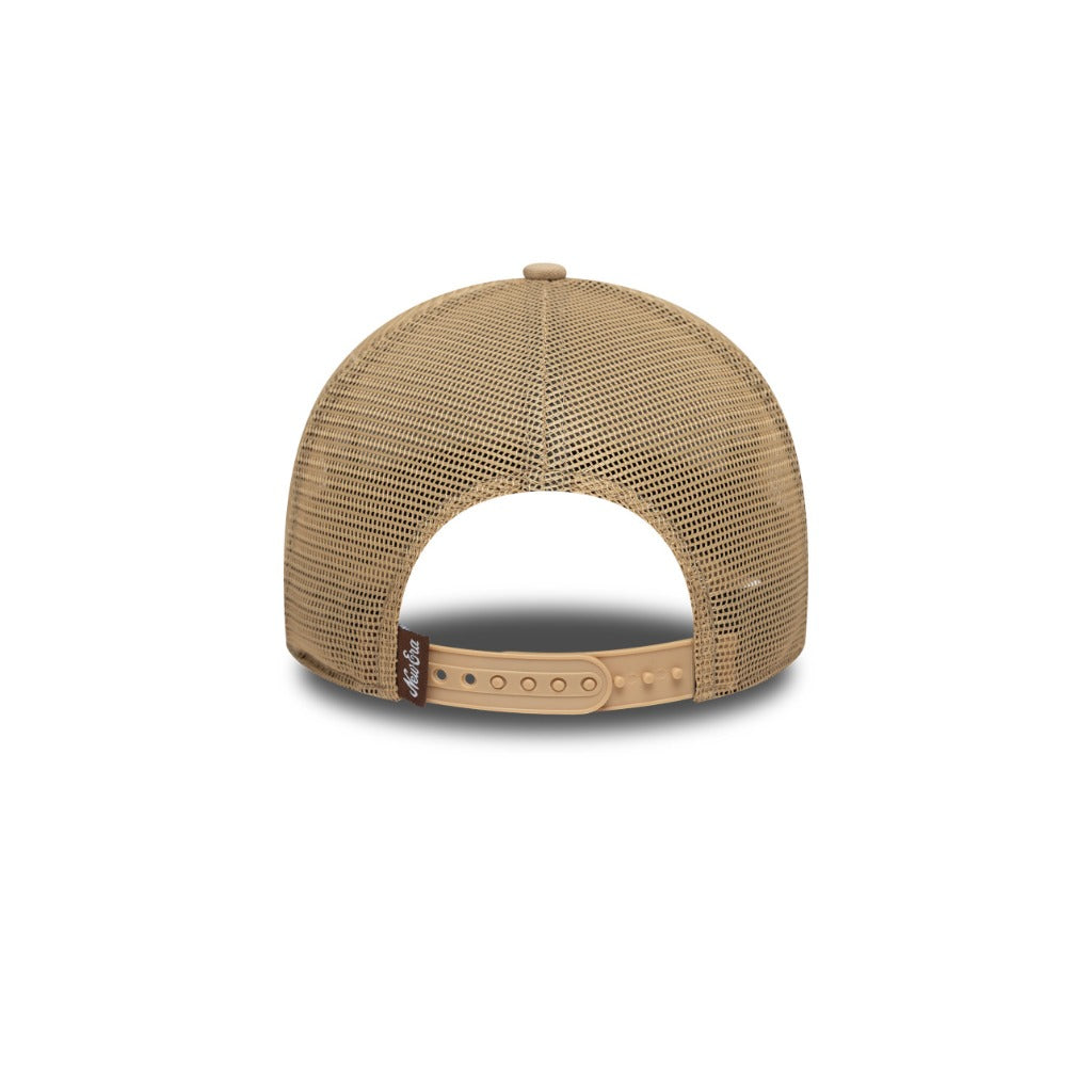 หมวกแก๊ป New Era รุ่น New Era Oval Canvas Distress Camel 9Forty E-Frame Trucker Cap
