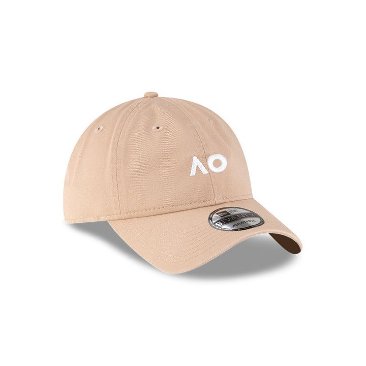 New Era หมวกรุ่น AUSTRALIAN OPEN SEASONALMINI TIMELLESS TAUPE 9TWENTY CLOTH STRAP CAP
