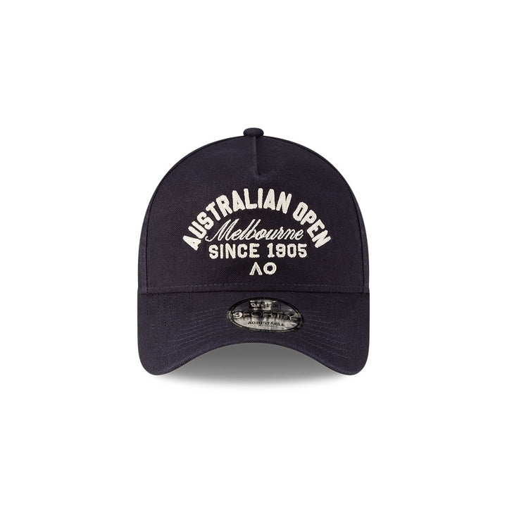 New Era หมวกรุ่น AUSTRALIAN OPEN SEASONAL SCRIPT NAVY 9FORTY A-FRAME CAP