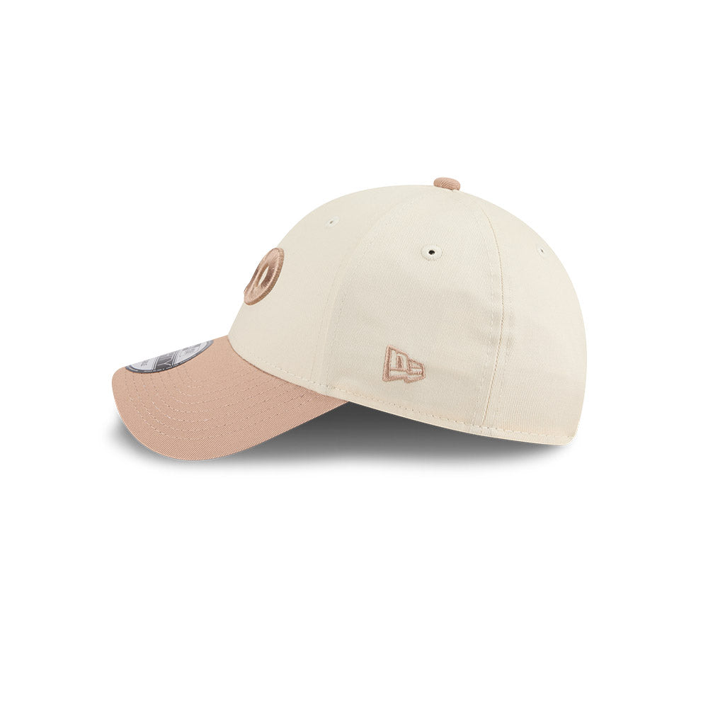 New Era หมวกรุ่น AUSTRALIAN OPEN SEASONAL 2-TONE TIMELLESS TAUPE AND LIGHT CREAM 9FORTY CLOTH STRAP CAP