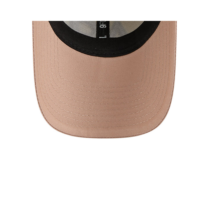 New Era หมวกรุ่น AUSTRALIAN OPEN SEASONAL 2-TONE TIMELLESS TAUPE AND LIGHT CREAM 9FORTY CLOTH STRAP CAP