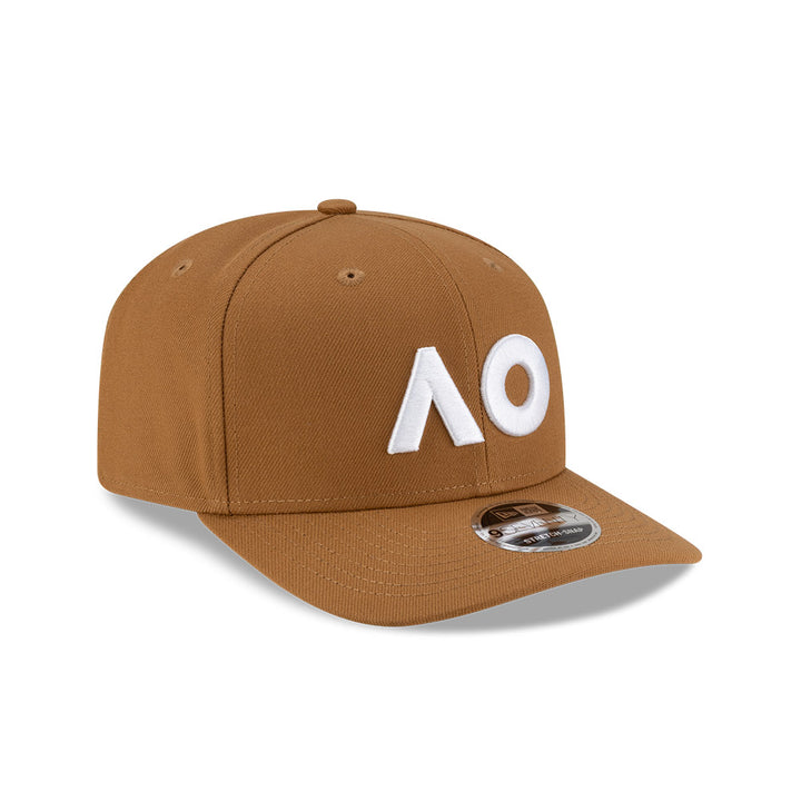 New Era หมวกรุ่น AUSTRALIAN OPEN SEASONAL LIGHT BRONZE 9SEVENTY STRETCH SNAP CAP
