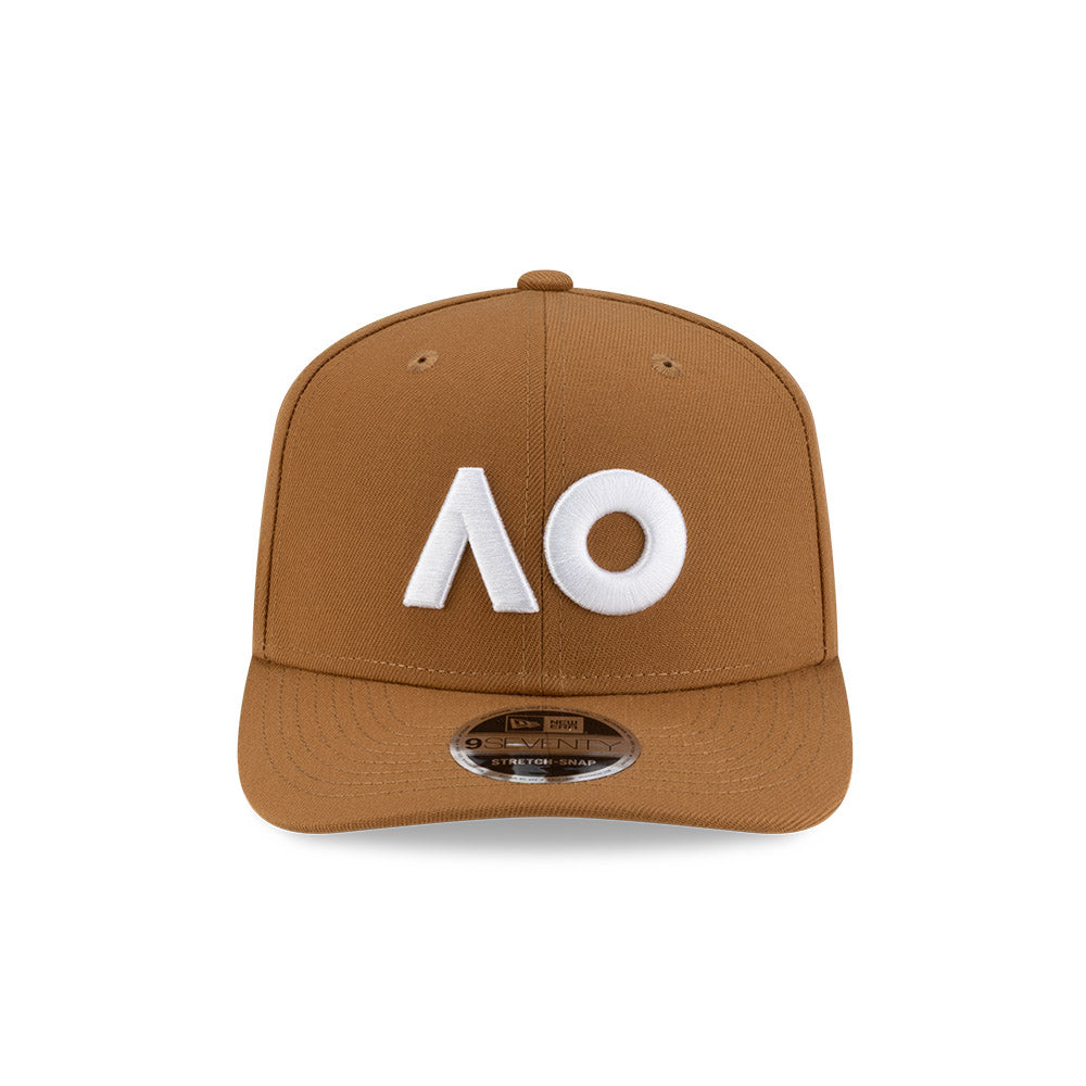 New Era หมวกรุ่น AUSTRALIAN OPEN SEASONAL LIGHT BRONZE 9SEVENTY STRETCH SNAP CAP