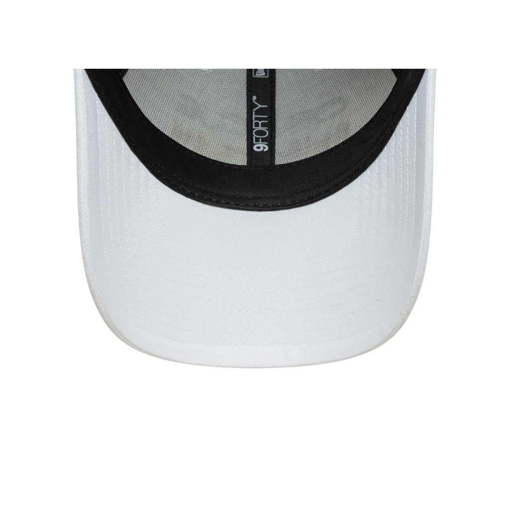 หมวกแก๊ป New Era รุ่น Red Bull Racing EMEA Team Sport White 9Forty Cap