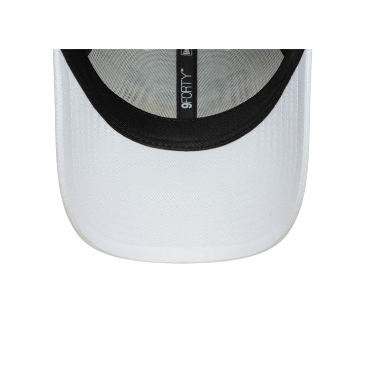 หมวกแก๊ป New Era รุ่น Red Bull Racing EMEA Team Sport White 9Forty Cap