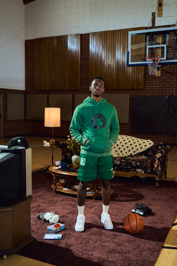 New Era กางเกงขาสั้นรุ่น BRISTOL x NBA 2024 Boston Celtics Kerry Green Shorts