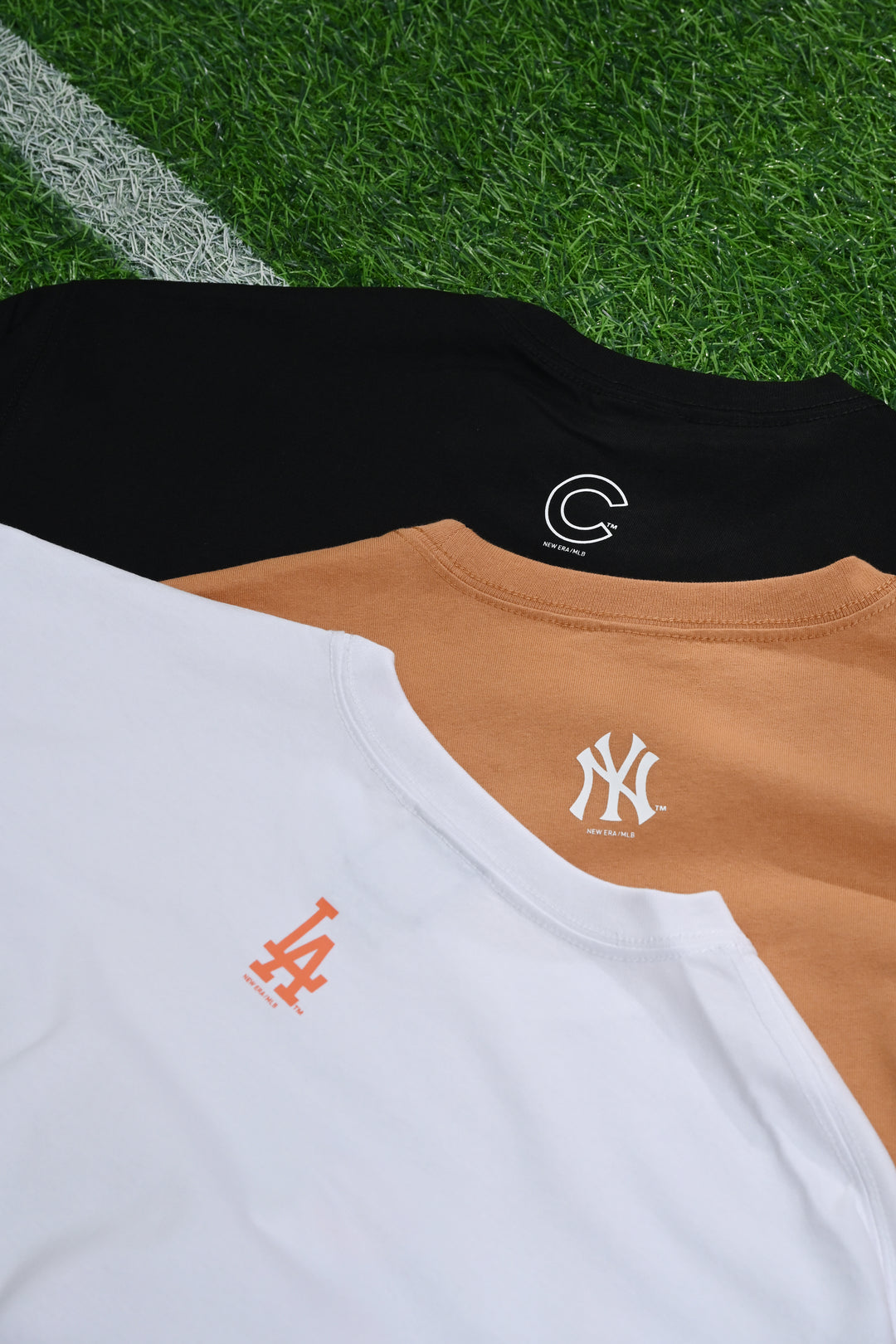 New Era เสื้อยืดแขนสั้นรุ่น MLB Chicago Cubs Black Short Sleeve T-Shirt