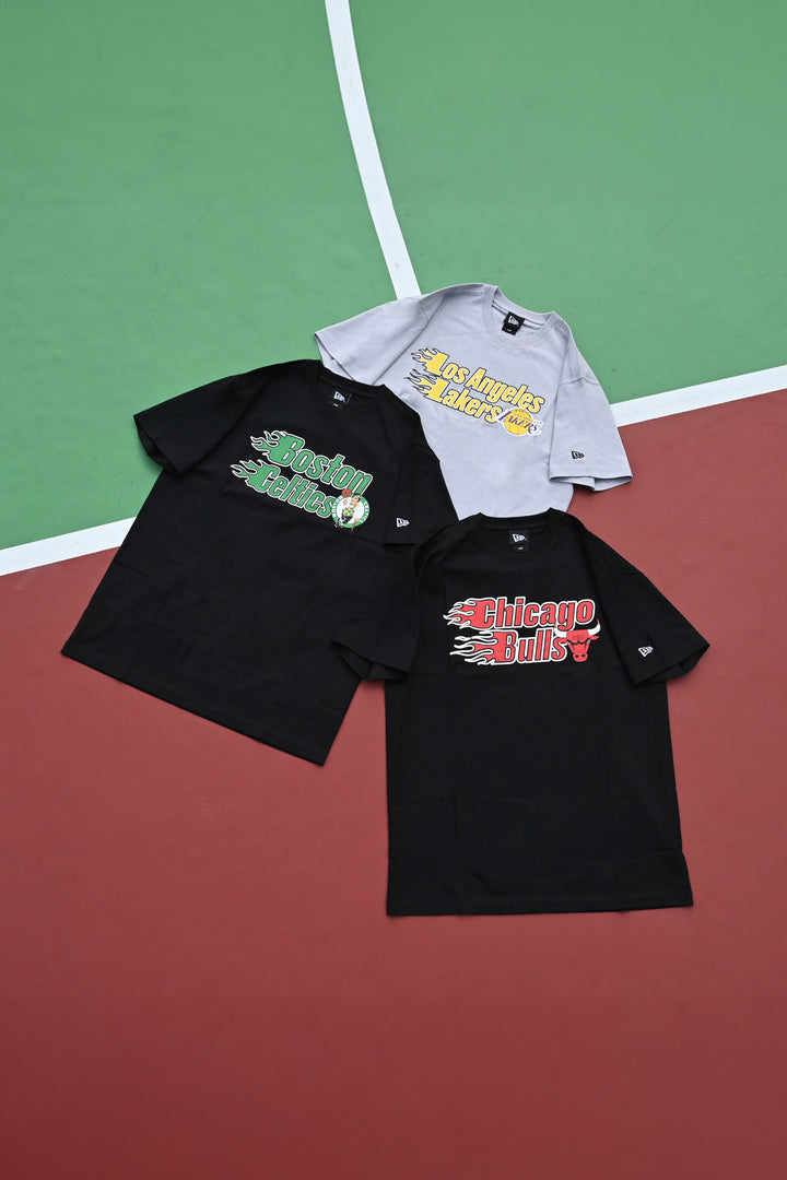 New Era เสื้อยืดแขนสั้นรุ่น Chicago Bulls NBA Flame Black Short Sleeve T-Shirt