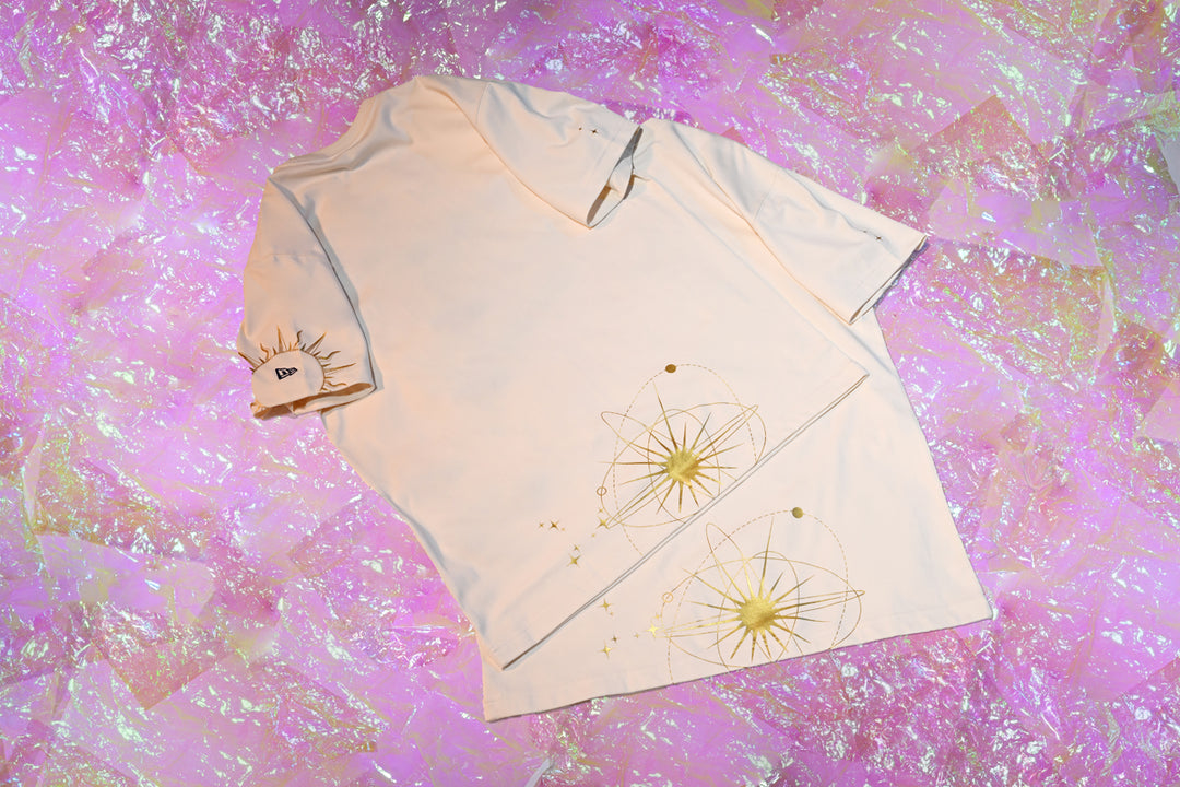 New Era เสื้อยืดแขนสั้นรุ่น San Diego Padres Cosmic Craft Chrome White Short Sleeve T-Shirt