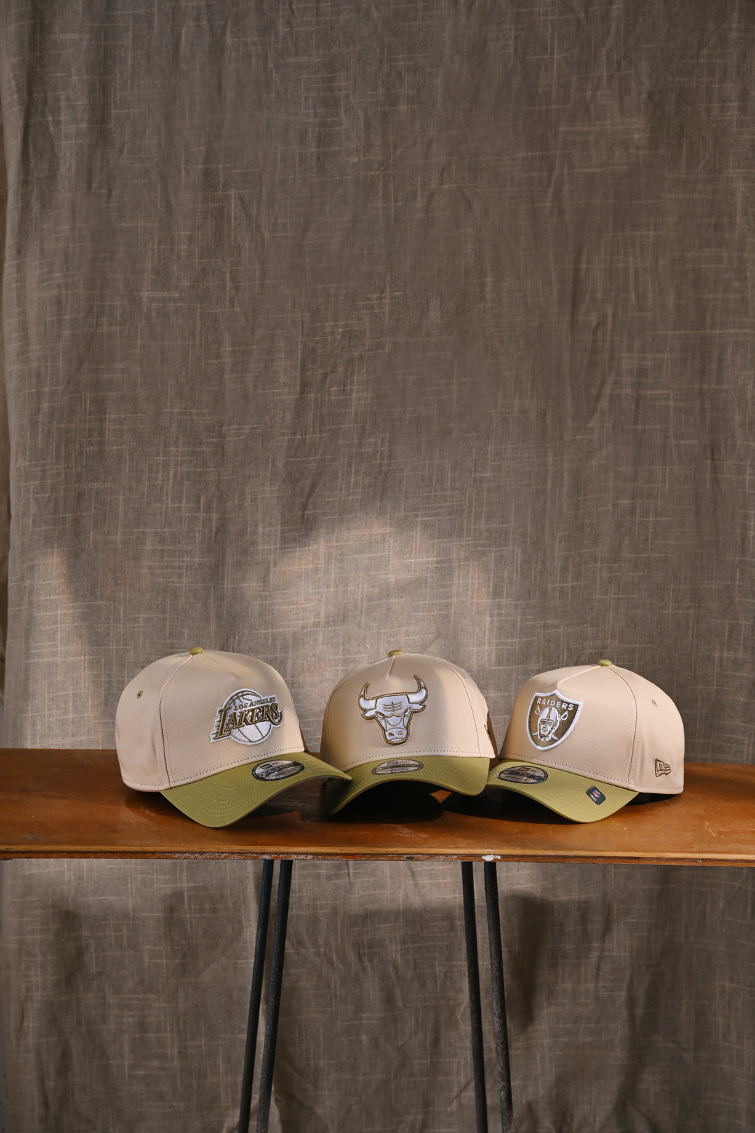 New Era หมวกรุ่น Las Vegas Raiders Beansprout 2-Tone Moss Green Visor Oat Milk 9Forty Af Cap