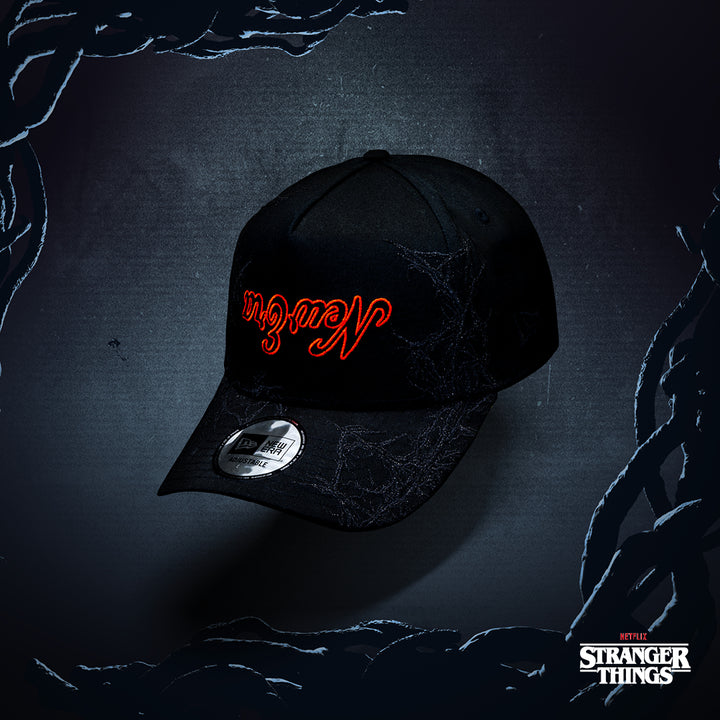 New Era หมวกรุ่น New Era X Netflix Stranger Things Black/ Scarlet 9Forty E-Frame Cap