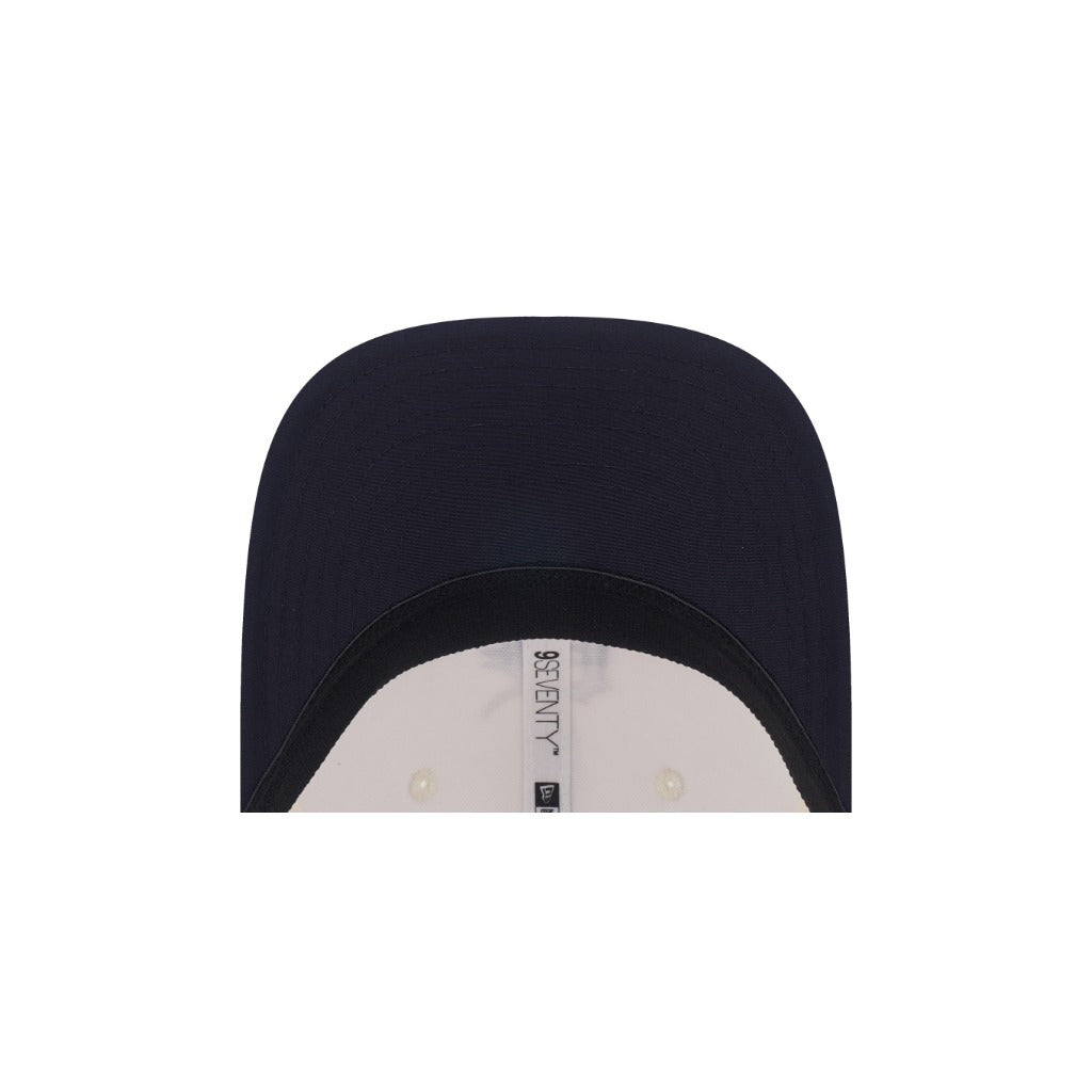 หมวกแก๊ป New Era รุ่น Detroit Tigers Gradient 2-Tone Navy Visor Chrome White 9Seventy Stretch Snap Cap