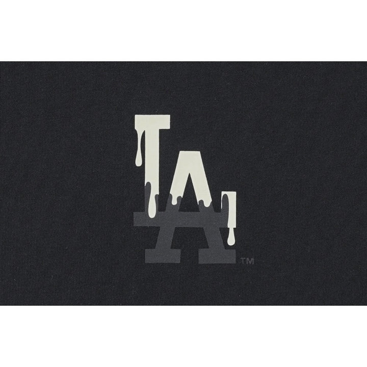 เสื้อโอเวอร์ไซส์ New Era รุ่น Los Angeles Dodgers Glow In The Dark Black Oversized Short Sleeve T-Shirt