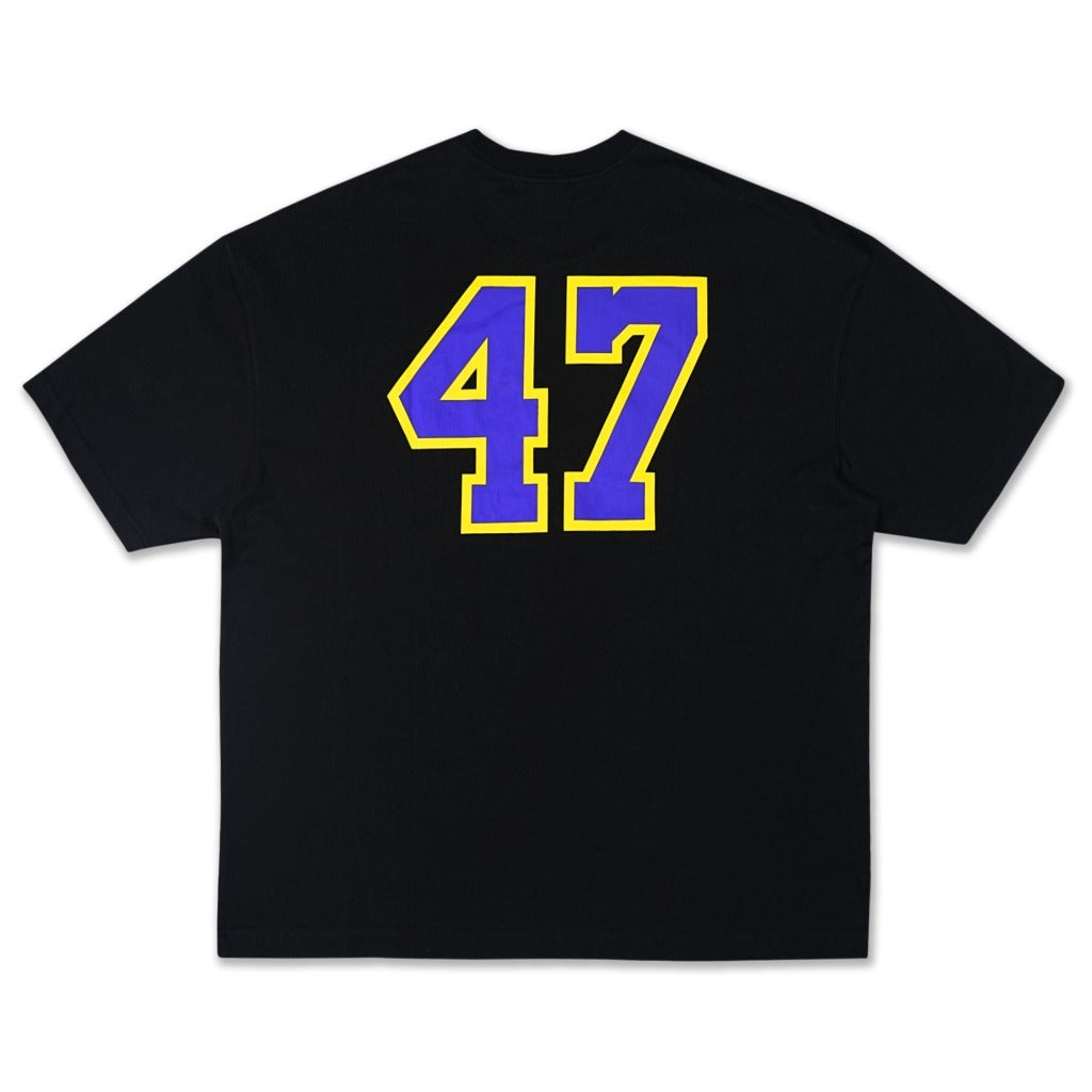 เสื้อโอเวอร์ไซส์ New Era รุ่น Los Angeles Lakers Ne Fan Fam Black Oversized Short Sleeve T-Shirt