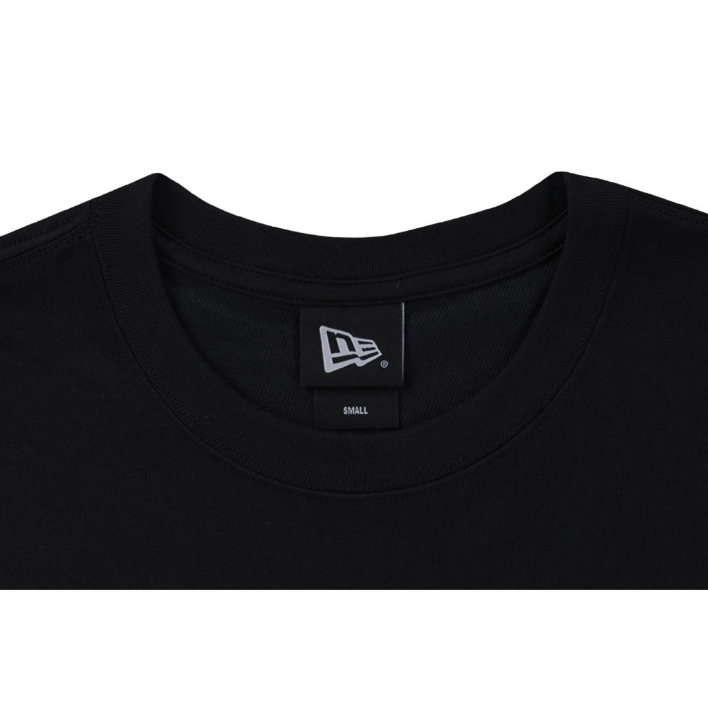 เสื้อโอเวอร์ไซส์ New Era รุ่น Los Angeles Lakers Ne Fan Fam Black Oversized Short Sleeve T-Shirt