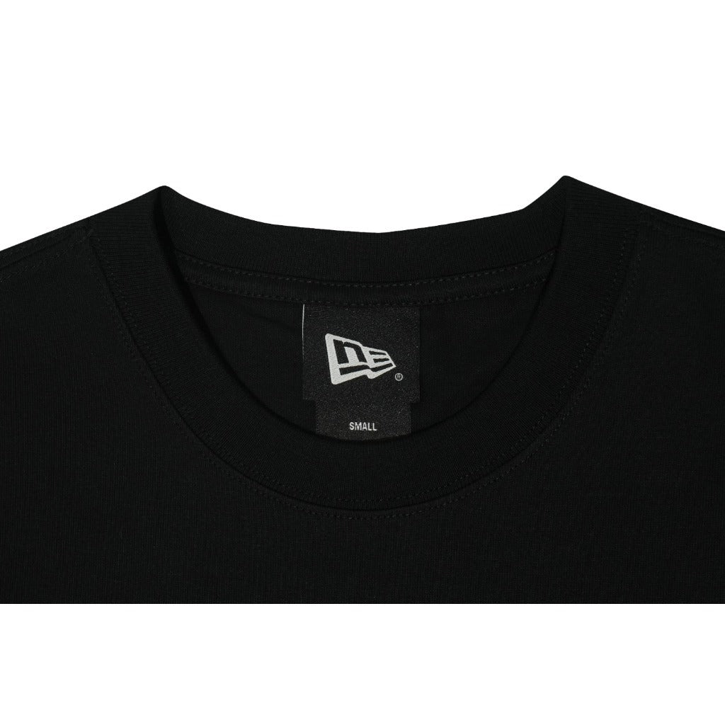 เสื้อยืดแขนสั้น New Era รุ่น Chicago White Sox Spray Paint Black Short Sleeve T-Shirt