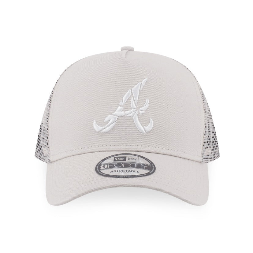 หมวกแก๊ป New Era รุ่น Atlanta Braves Shattered Logo Vintage Stone 9Forty A-Frame Trucker Cap