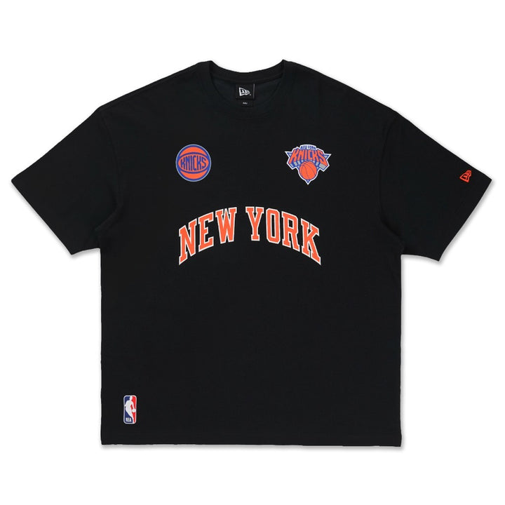 เสื้อโอเวอร์ไซส์ New Era รุ่น New York Knicks Ne Fan Fam Black Oversized Short Sleeve T-Shirt