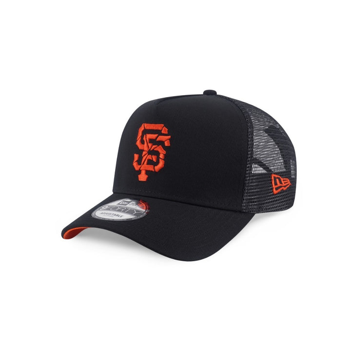 หมวกแก๊ป New Era รุ่น San Francisco Giants Shattered Logo Black 9Forty A-Frame Trucker Cap