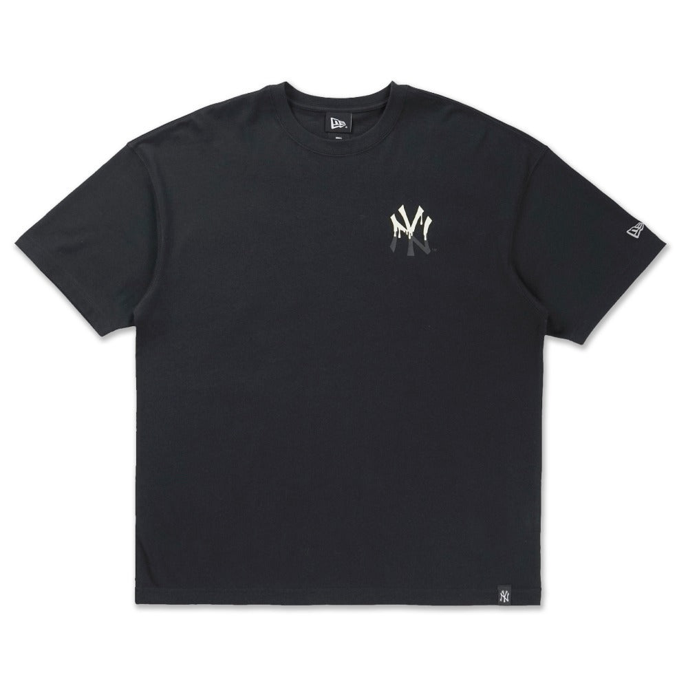 เสื้อโอเวอร์ไซส์ New Era รุ่น New York Yankees Glow In The Dark Black Oversized Short Sleeve T-Shirt