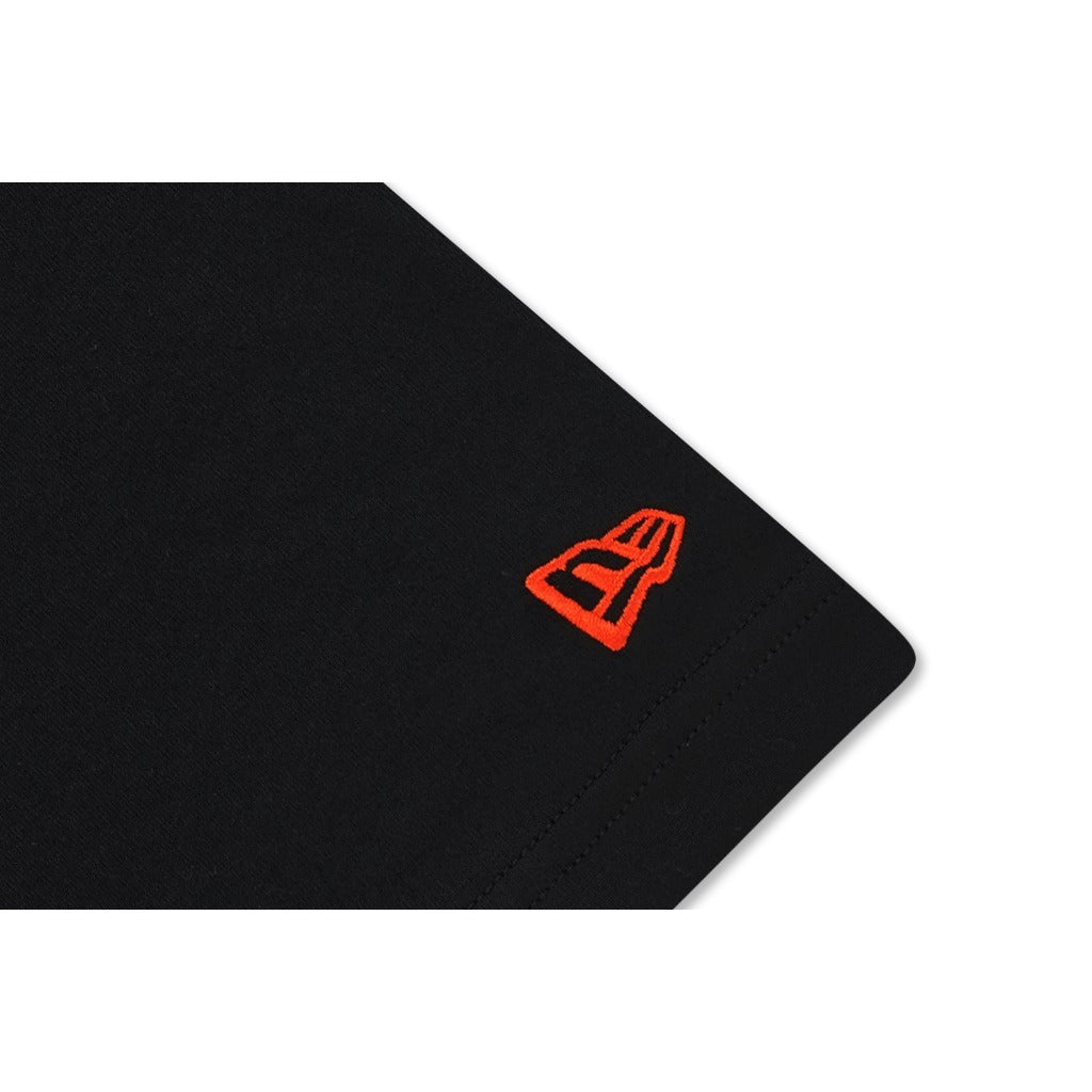 เสื้อโอเวอร์ไซส์ New Era รุ่น New York Knicks Ne Fan Fam Black Oversized Short Sleeve T-Shirt
