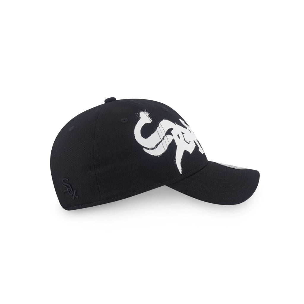 หมวกแก๊ป New Era รุ่น Chicago White Sox Spray Paint Black 9Forty Unst Cap