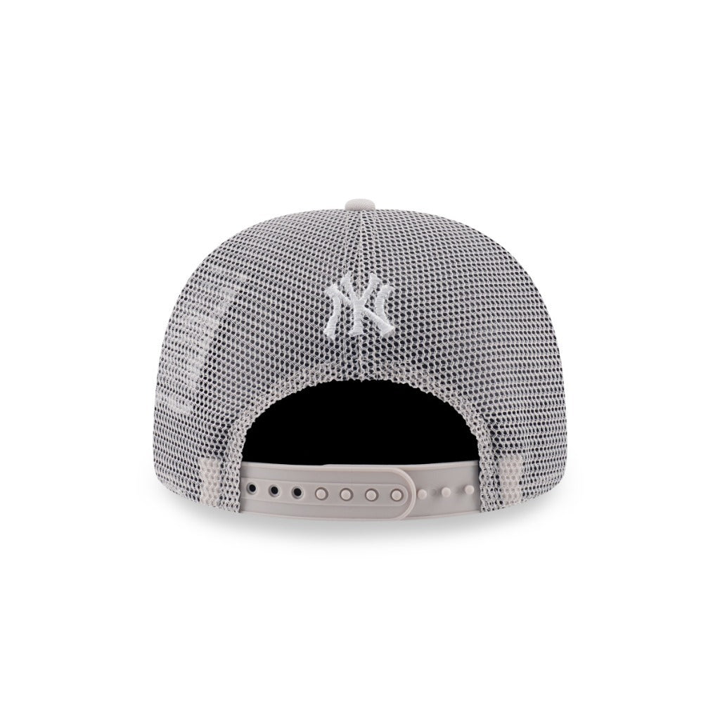 หมวกแก๊ป New Era รุ่น New York Yankees Shattered Logo Vintage Stone 9Forty A-Frame Trucker Cap