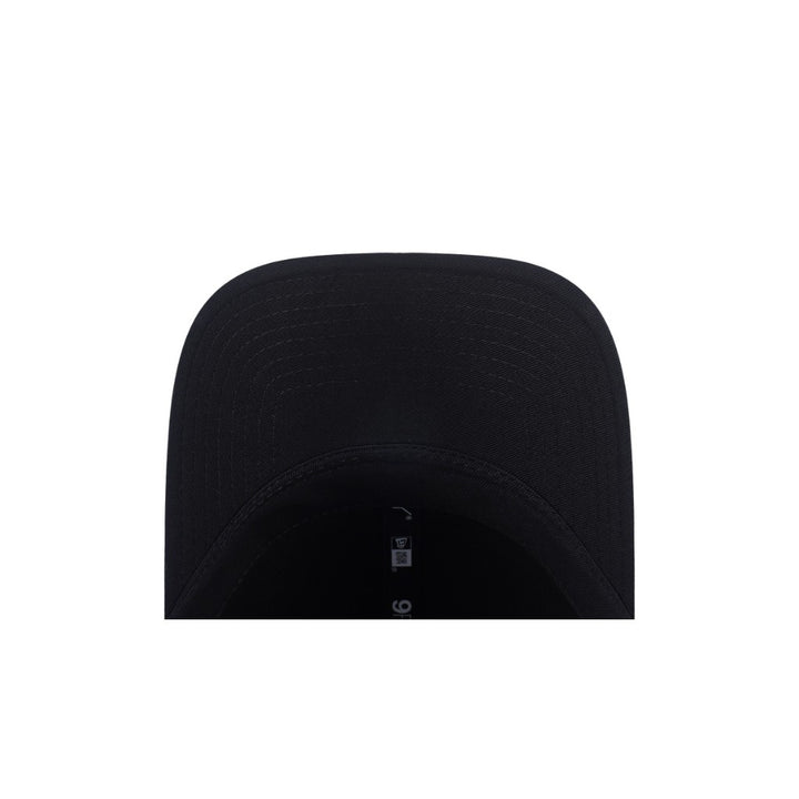หมวกแก๊ป New Era รุ่น Chicago White Sox Spray Paint Black 9Forty Unst Cap