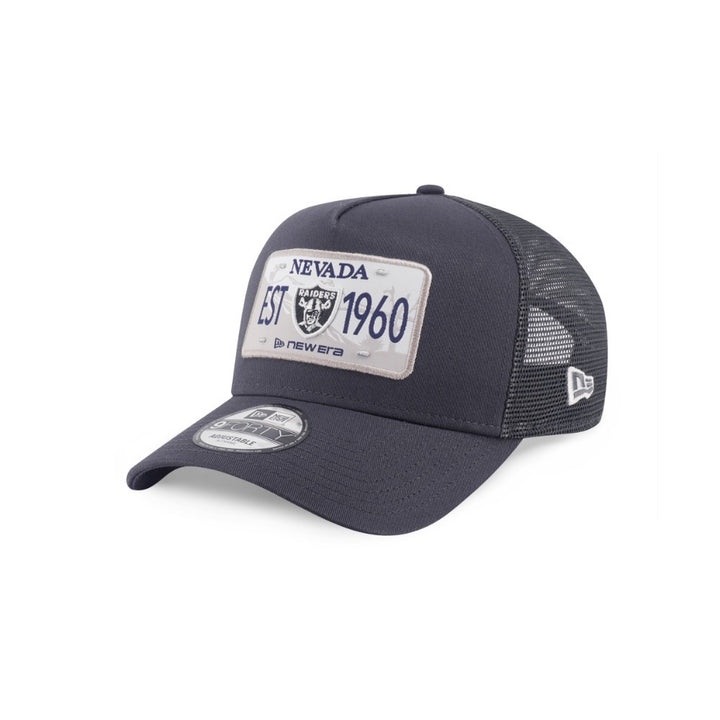 หมวกแก๊ป New Era รุ่น Las Vegas Raiders License Plate Graphite 9Forty A-Frame Trucker Cap