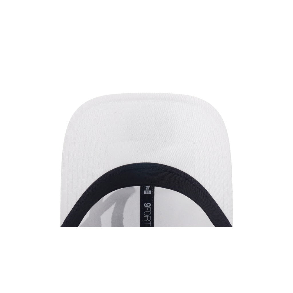 หมวกแก๊ป New Era รุ่น New York Yankees Spray Paint White 9Forty Unst Cap