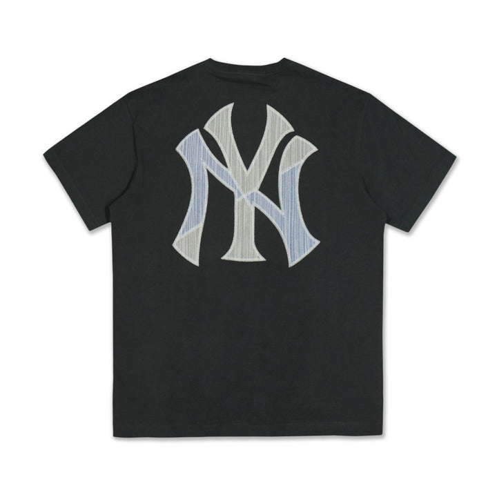 เสื้อยืดแขนสั้น New Era รุ่น New York Yankees MLB Patchwork Steel Clouds Gray Short Sleeve T-Shirt