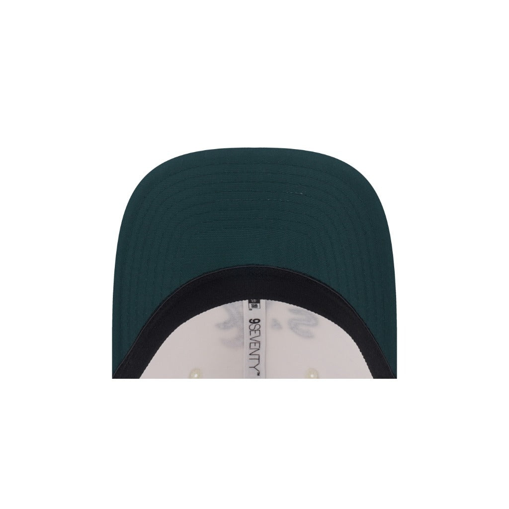 หมวกแก๊ป New Era รุ่น Oakland Athletics Gradient 2-Tone Cilantro Green Visor Chrome White 9Seventy Stretch Snap Cap