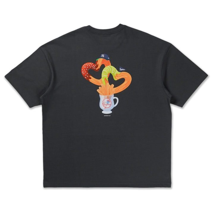 เสื้อโอเวอร์ไซส์ New Era รุ่น New York Yankees Sugary Twist Steel Clouds Gray Oversized Short Sleeve T-Shirt