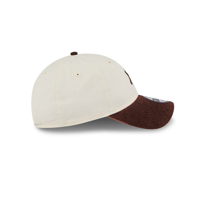 หมวกแก๊ป New Era รุ่น New York Yankees 2-Tone Burnt Wood Visor Snow Wash Stone 9Twenty Cap