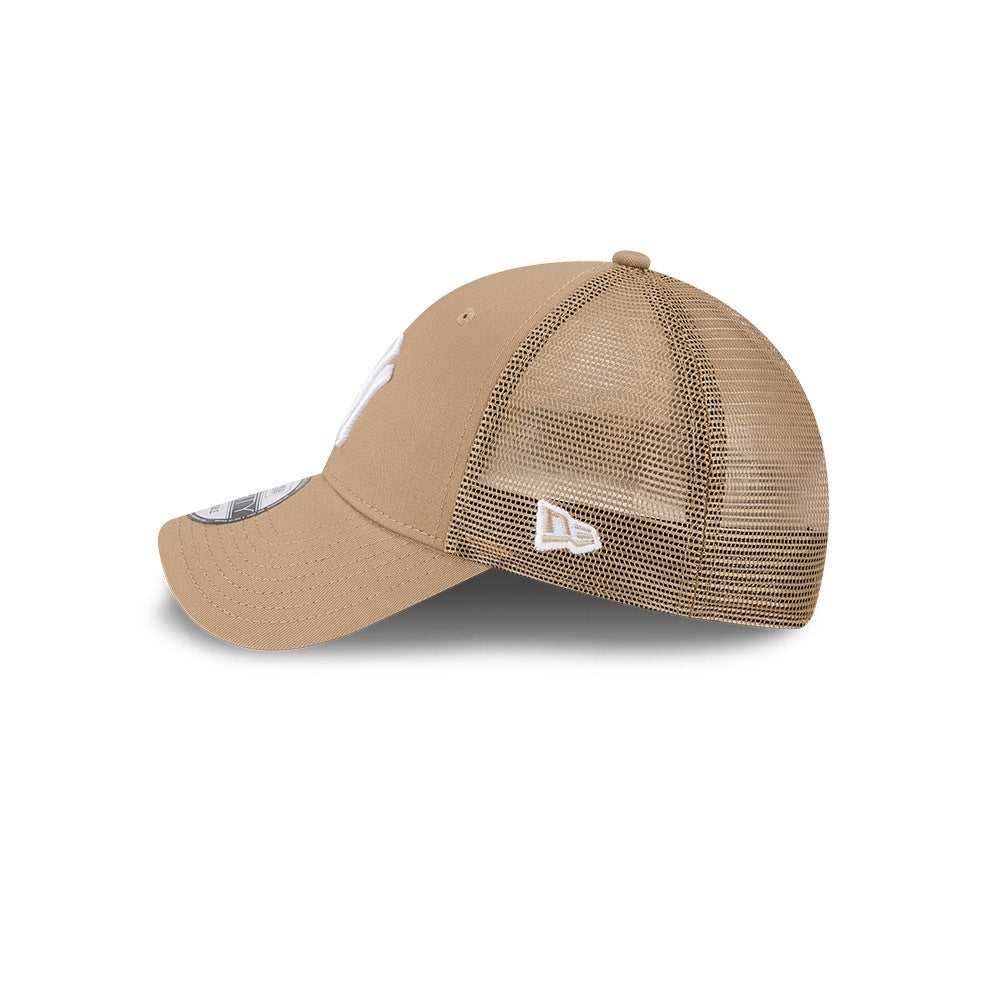 หมวกแก๊ป New Era รุ่น New York Yankees Classic Khaki 9Forty Trucker Cap