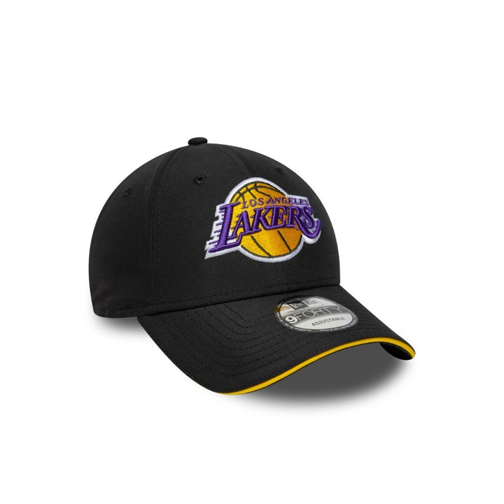 หมวกแก๊ป New Era รุ่น Los Angeles Lakers Microfibre Ultra-Lightweight Black 9Forty Cap
