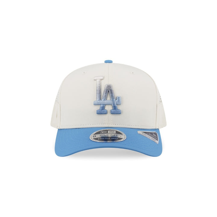 หมวกแก๊ป New Era รุ่น Los Angeles Dodgers Gradient 2-Tone Radiant Blue Visor Chrome White 9Seventy Stretch Snap Cap