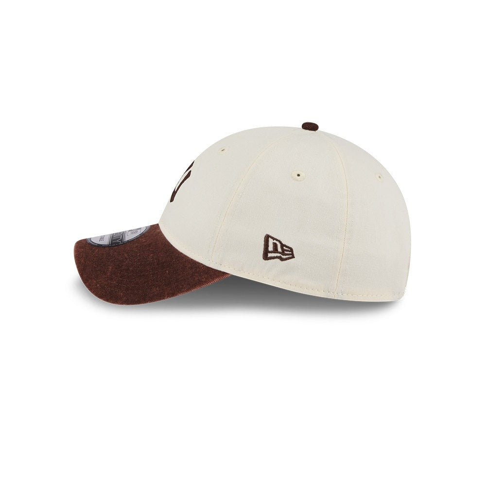 หมวกแก๊ป New Era รุ่น New York Yankees 2-Tone Burnt Wood Visor Snow Wash Stone 9Twenty Cap