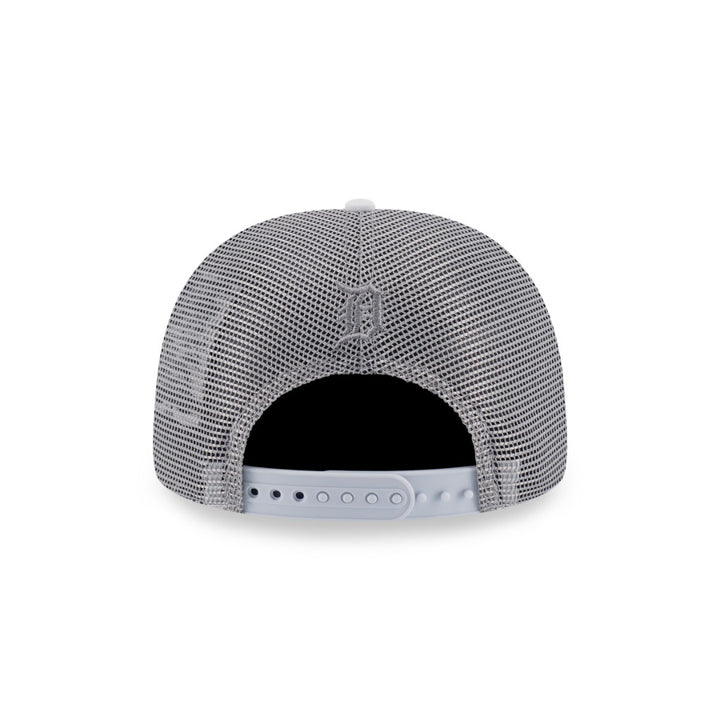 หมวกแก๊ป New Era รุ่น Detroit Tigers Shattered Logo Silver Snow 9Forty A-Frame Trucker Cap